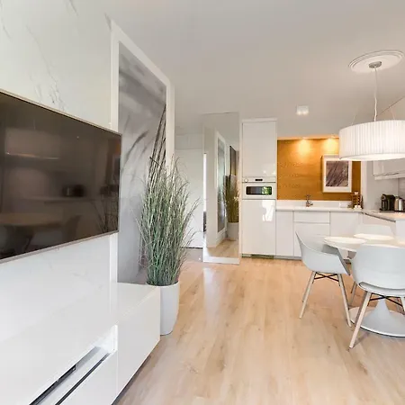 Apartament Blue Mare Bliżej Morza Premium, 350 m Beach, GARAŻ GRATIS Kołobrzeg