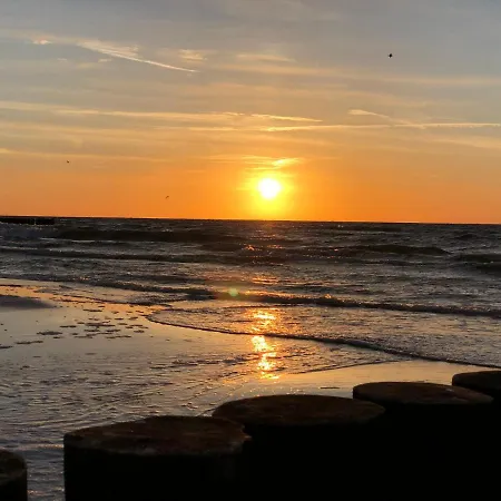 Apartament Blue Mare Bliżej Morza Premium, 350 m Beach, GARAŻ GRATIS